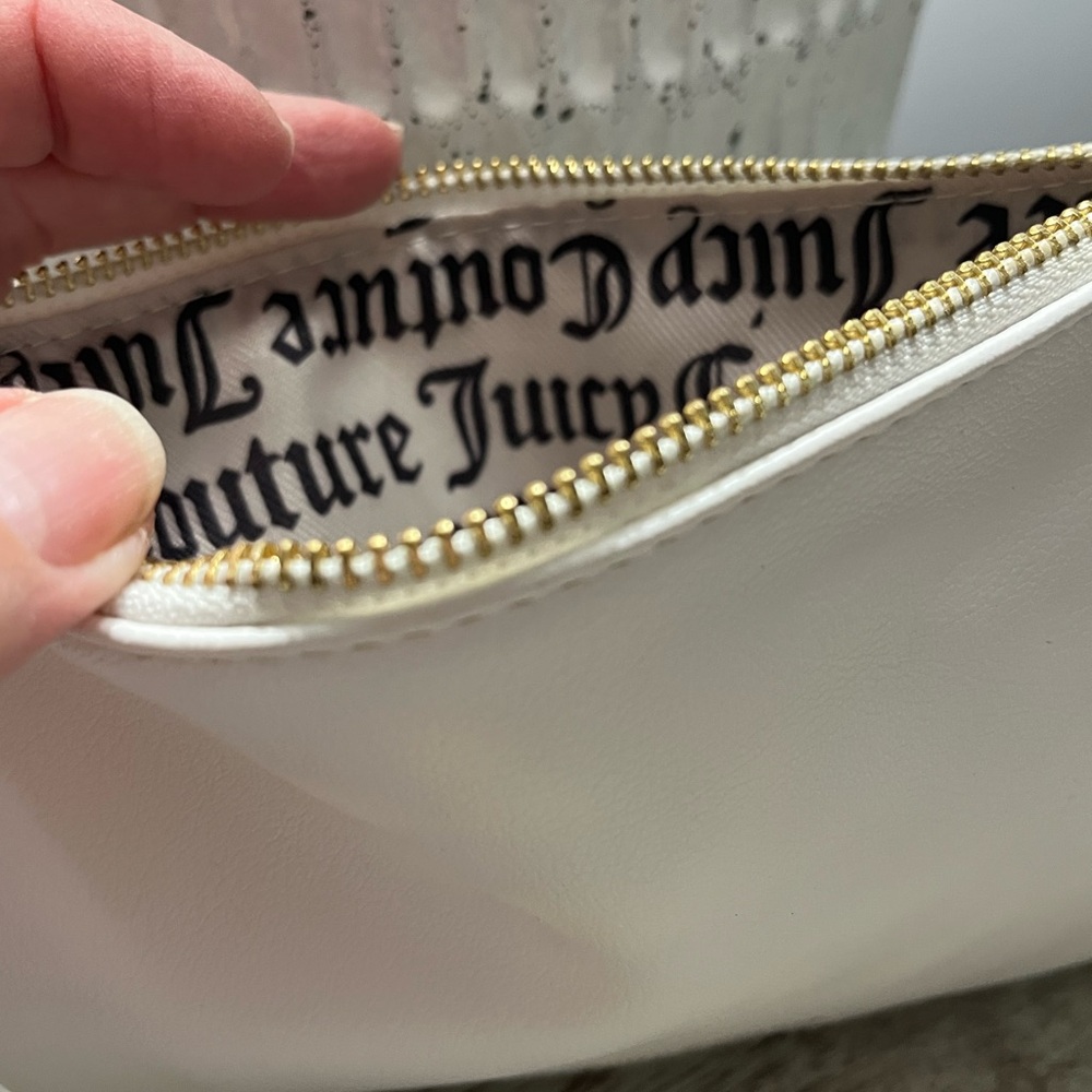 Juicy Couture wristlet